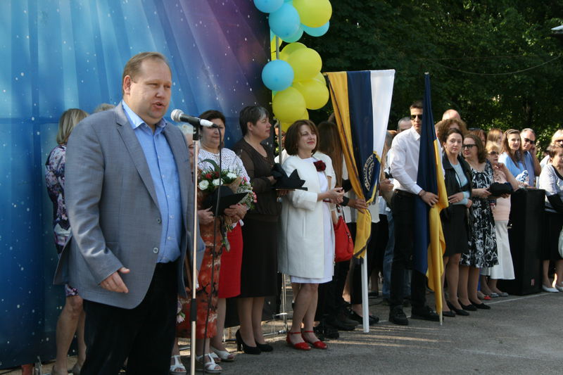 У запорізьких школах пролунав останній дзвоник