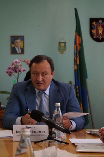 Голова облдержадміністрації взяв на особистий контроль проблеми жителів Новомиколаївки