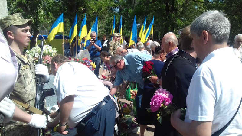 Пам'ять військовослужбовців, які загинули в  мирний час, вшанували в Запоріжжі