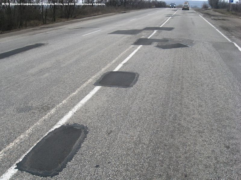 На основній мережі доріг Запорізької області ямковість ліквідовано на 100%