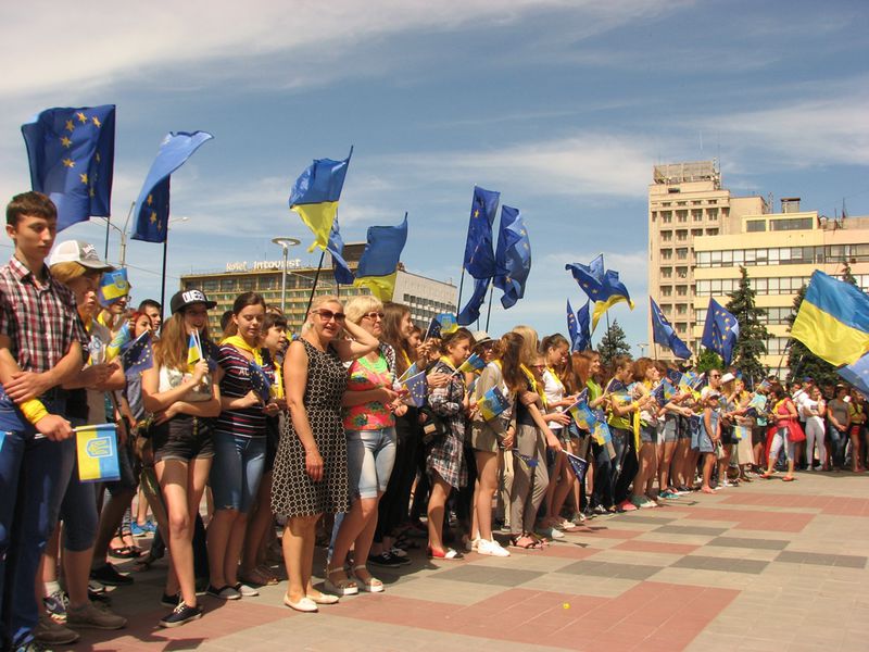 Запоріжці долучились до святкування старту безвізового режиму з ЄС