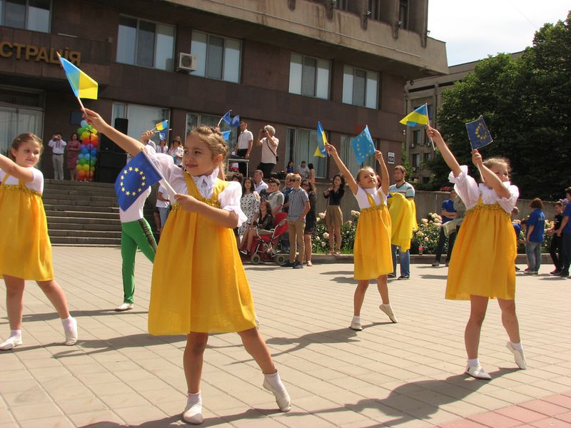 Запоріжці долучились до святкування старту безвізового режиму з ЄС