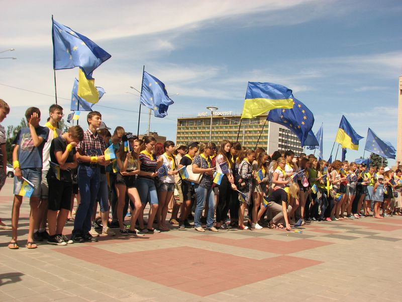 Запоріжці долучились до святкування старту безвізового режиму з ЄС