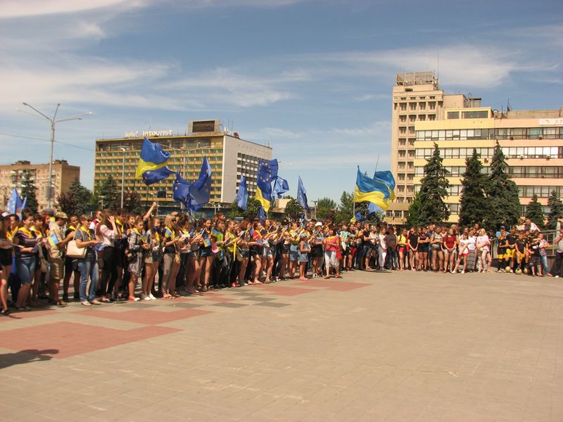 Запоріжці долучились до святкування старту безвізового режиму з ЄС