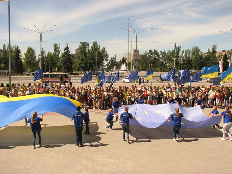 Запоріжці долучились до святкування старту безвізового режиму з ЄС