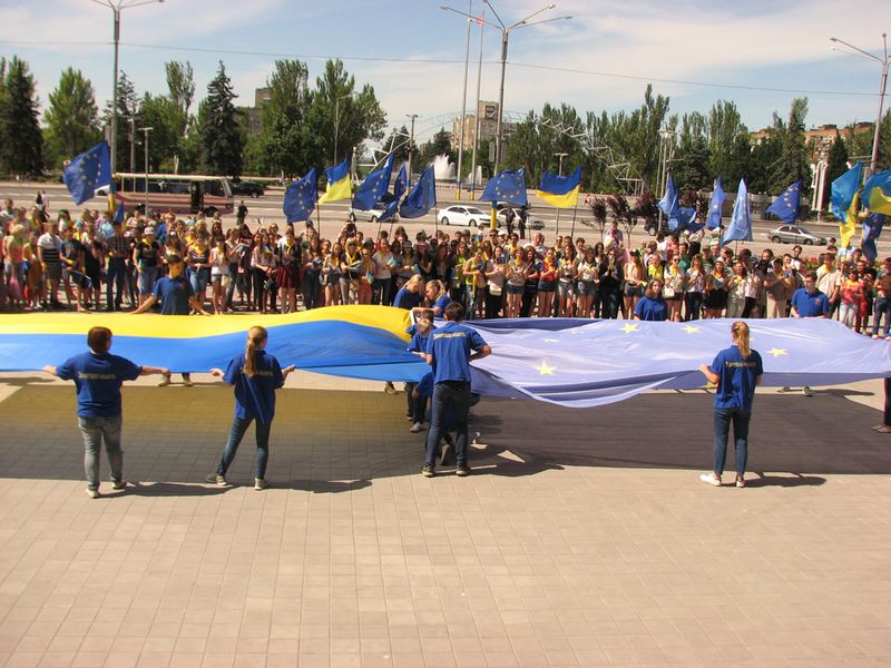 Запоріжці долучились до святкування старту безвізового режиму з ЄС