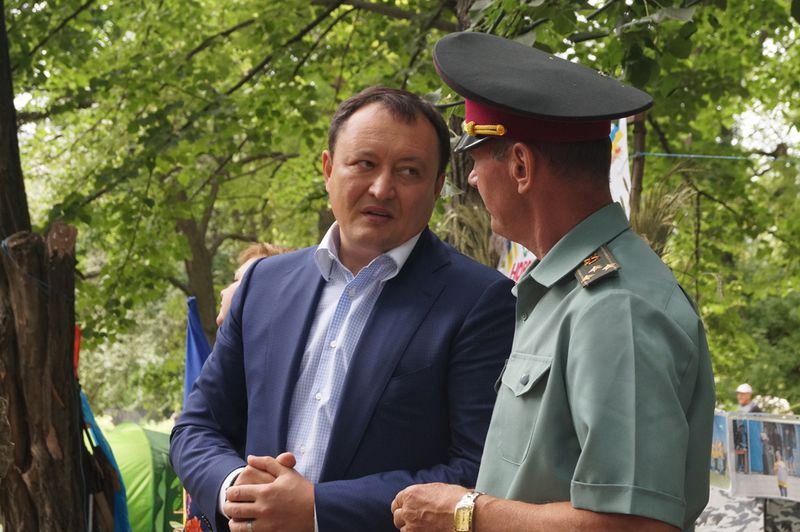 Переможці військово-патріотичної спортивної гри «Сокіл» («Джура») отримали нагороди влади