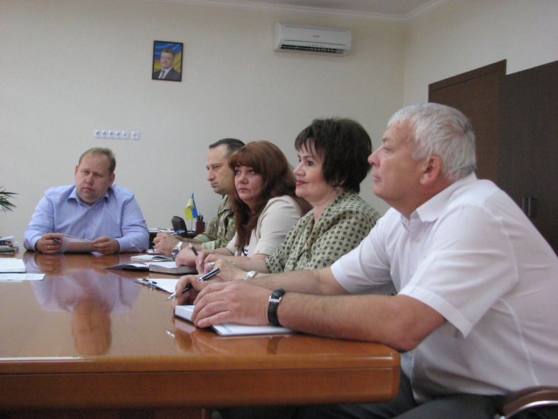 Запоріжці готуються до відзначення 21-ї річниці  Конституції