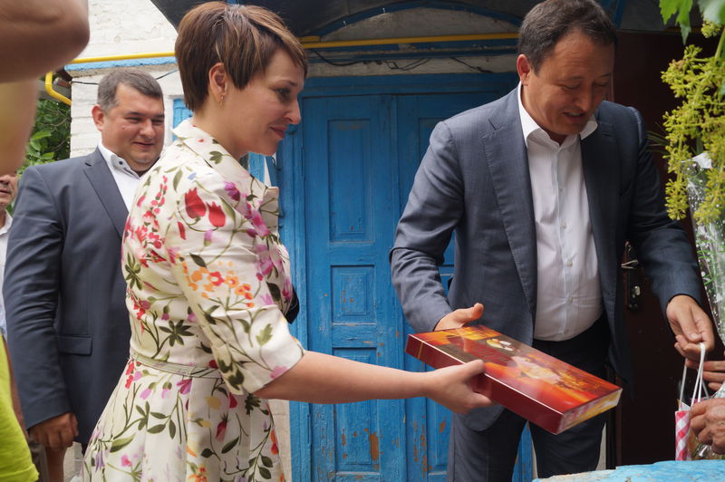 Жителі селища Приазовське радіють відкриттю газопроводу