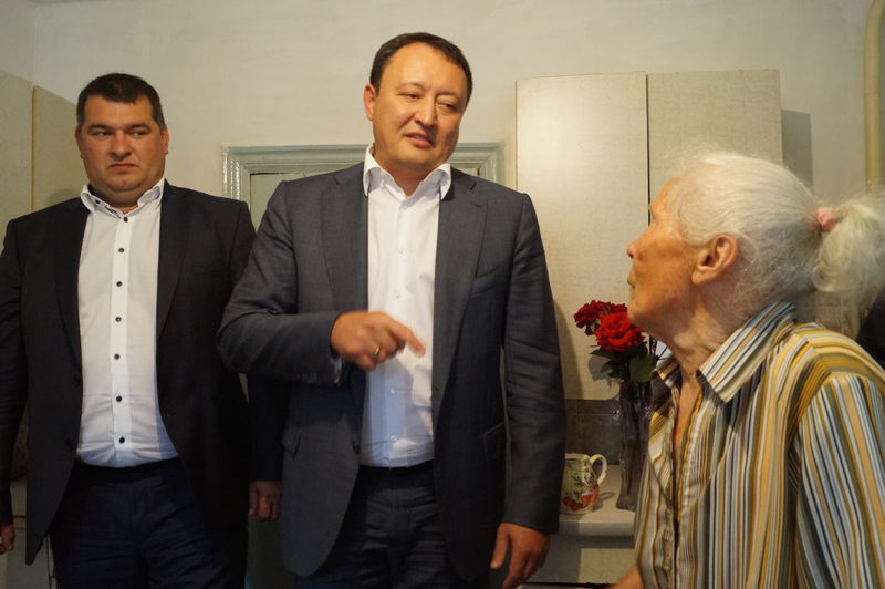Жителі селища Приазовське радіють відкриттю газопроводу