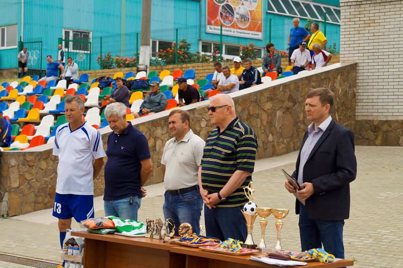 Ветеранські футбольні баталії виграли пологівці