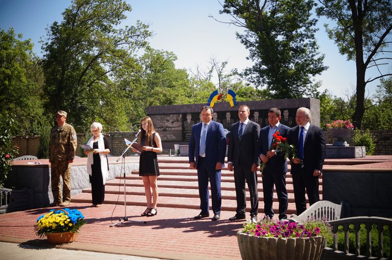 У Мелітополі вшанували пам'ять загиблого екіпажу Іл-76 МД