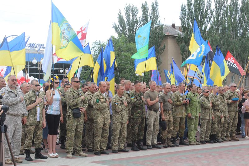 Подвиг мелітопольських льотчиків вшанували пам’ятною ходою