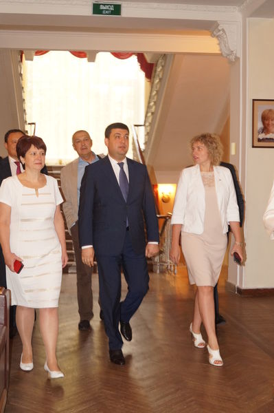 Прем'єр-міністр привітав запорізьких медиків з професійним святом