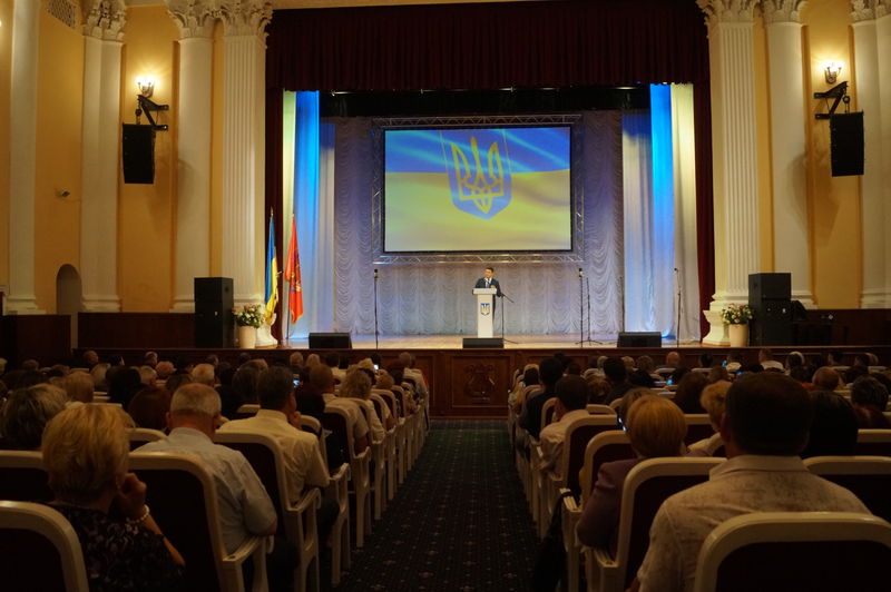 Прем'єр-міністр привітав запорізьких медиків з професійним святом