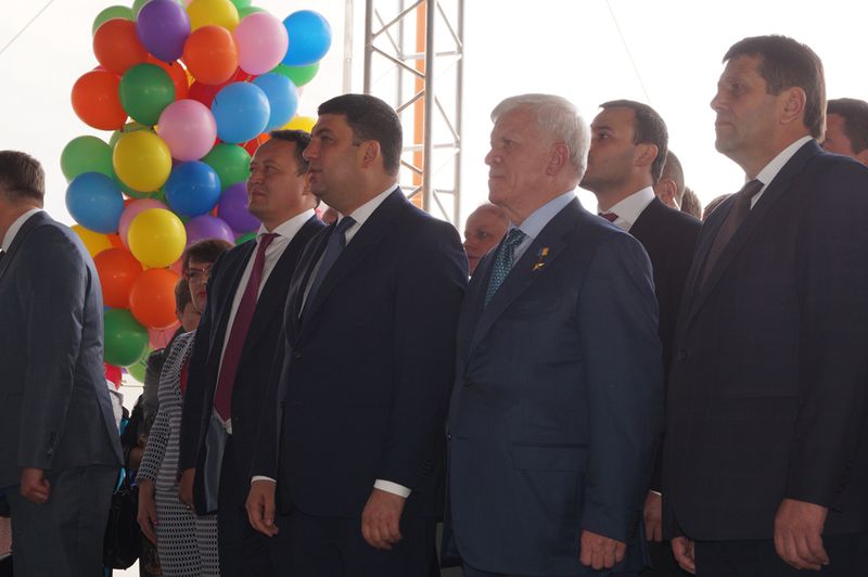 Прем'єр-міністр дав старт новому перевантажувальному терміналу в Запорізькому районі