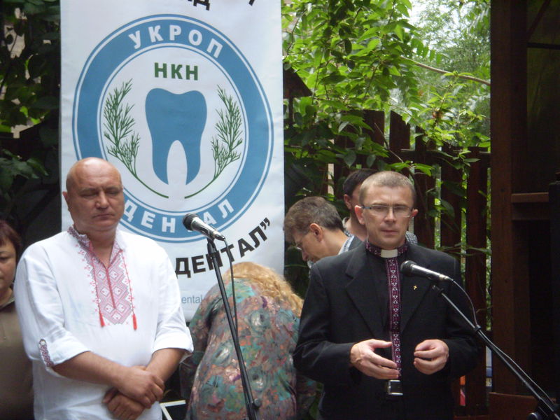 Лікарів-волонтерів нагороджено за  допомогу нашим бійцям