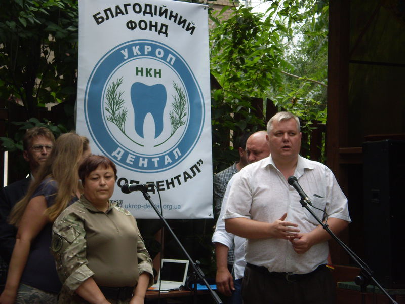 Лікарів-волонтерів нагороджено за  допомогу нашим бійцям