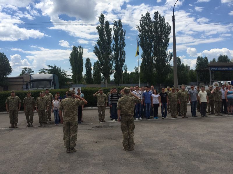 Запорізькі офіцери запасу поповнили лави Української армії