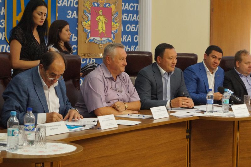 Влада, профспілки та роботодавці підписали одинадцяту Територіальну угоду