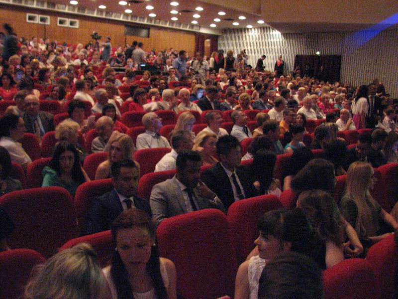 Очільник регіону привітав випускників медичного університету