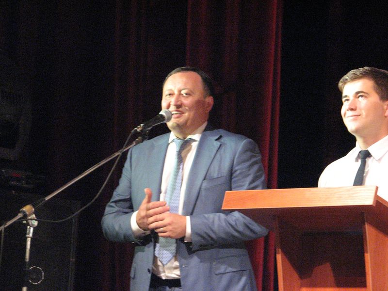 Очільник регіону привітав випускників медичного університету