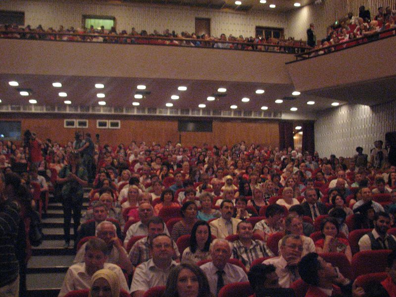 Очільник регіону привітав випускників медичного університету