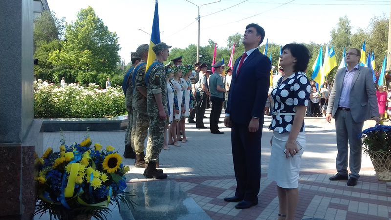 Запоріжці відзначають День Конституції           