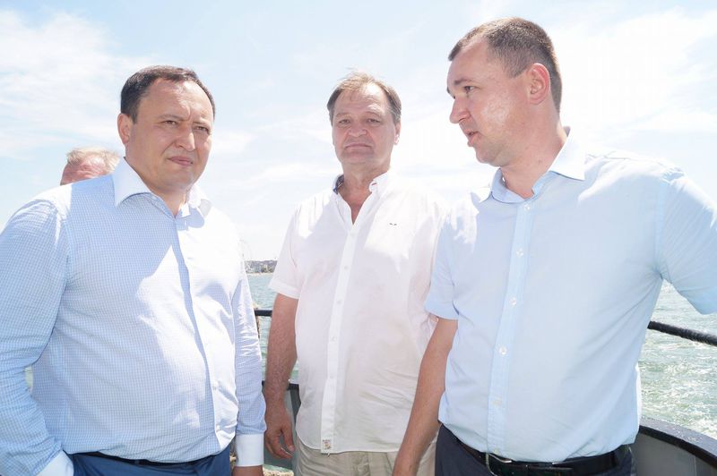Костянтин Бриль: «Бажаю, аби ніщо не заважало колективу Бердянського морського торговельного порту розвиватись і процвітати»