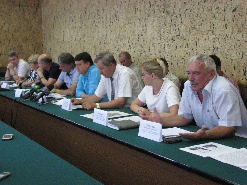 Запорізькі аграрні експерти підтримують продаж землі українцям, але не іноземцям