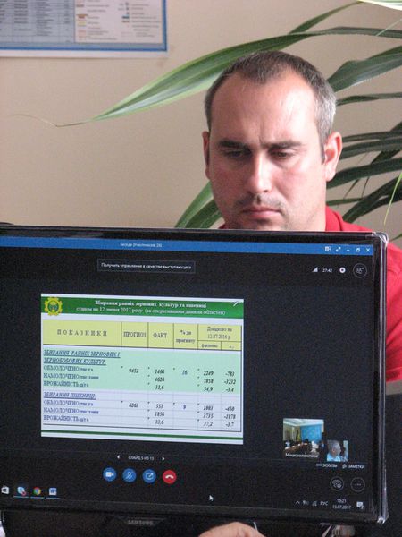 Погодні  умови не сприяють запорізьким аграріям на жнивах