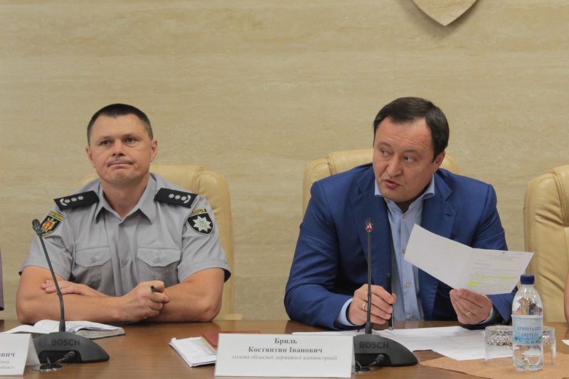 Влада, підприємці та контролюючі органи домовились провести спільний рейд для виявлення стихійної торгівлі