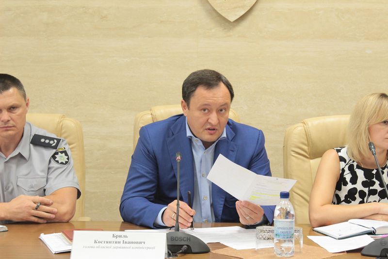Влада, підприємці та контролюючі органи домовились провести спільний рейд для виявлення стихійної торгівлі