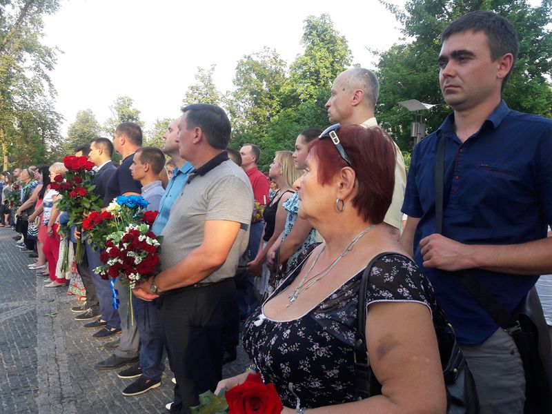Запоріжці вшанували пам'ять загиблих героїв АТО в м. Дніпро
