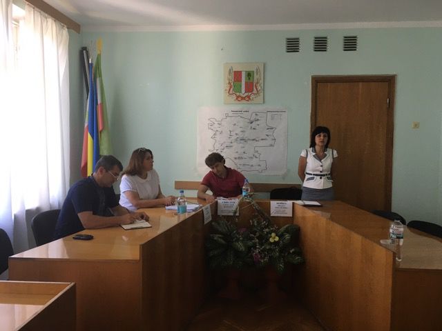 Лідери деяких громад Токмацького району гальмують розвиток власних територій
