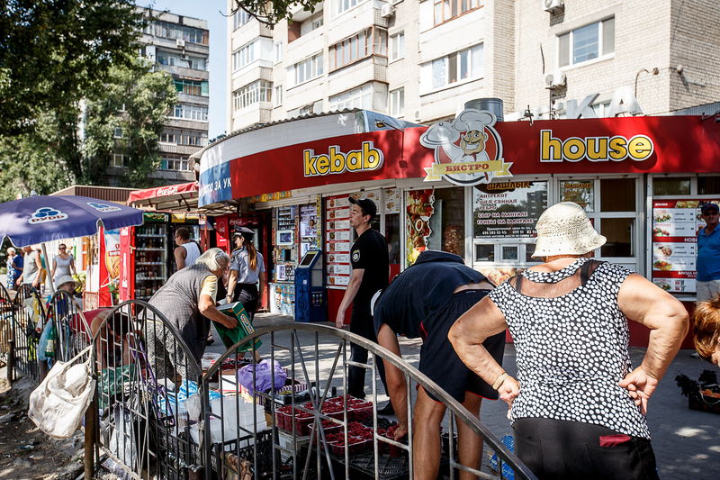 Мобільна група розпочала  рейди з ліквідації незаконної торгівлі
