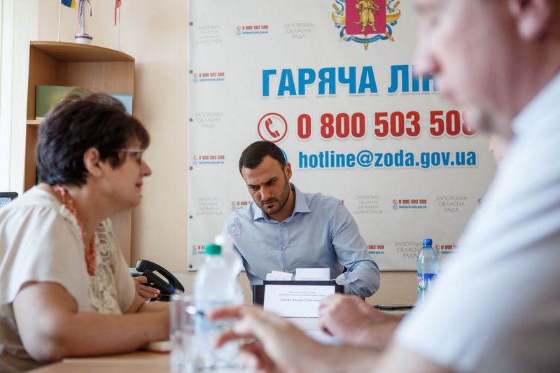 Чергову «гарячу лінію» з мешканцями області провів Дмитро Давтян