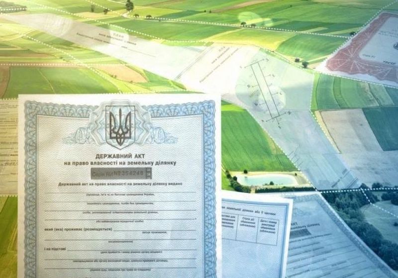 Кадастрові реєстратори області опрацювали майже 40 тисяч звернень громадян