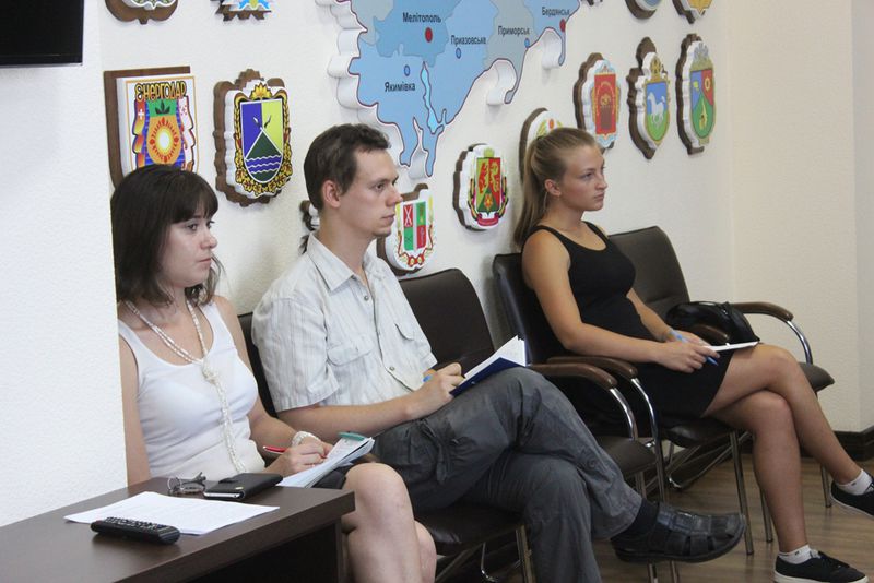 Держслужбовці області підбивають підсумки першого року дії нового закону
