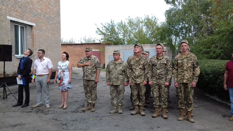 У Комиш-Зорі замайорів найвищий прапор регіону