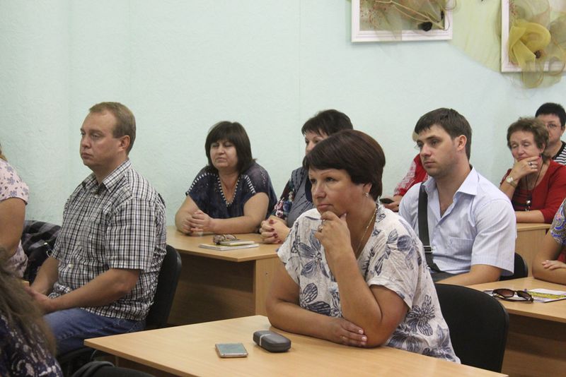Запорізькі освітяни, які вперше відкривають інклюзивні класи, отримали сертифікати
