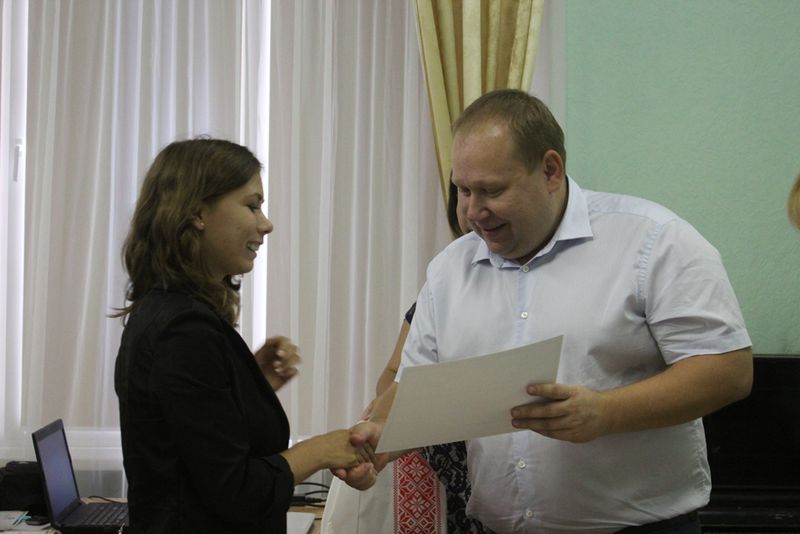 Запорізькі освітяни, які вперше відкривають інклюзивні класи, отримали сертифікати