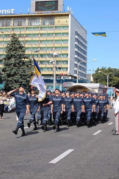 День Незалежності України запоріжці відсвяткували військовим парадом