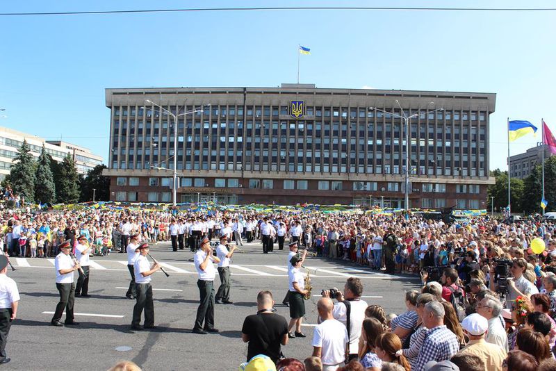 День Незалежності України запоріжці відсвяткували військовим парадом