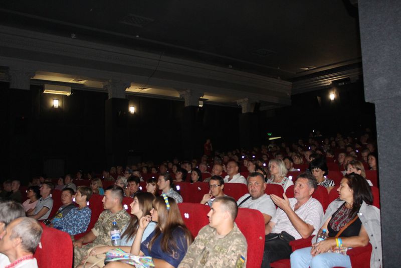 У Запоріжжі з аншлагом відбулась прем’єра історичного кінофільму «Червоний»