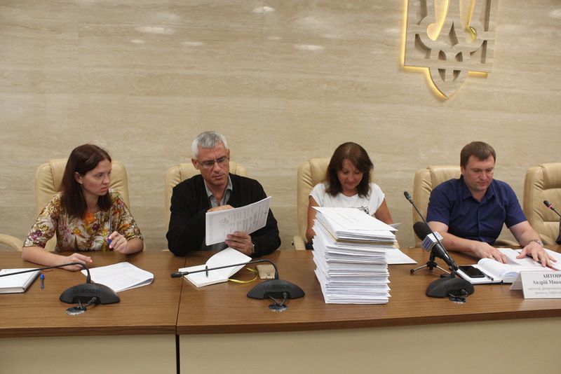 В області триває робота з визначення автоперевізників на міжміських і приміських автобусних маршрутах