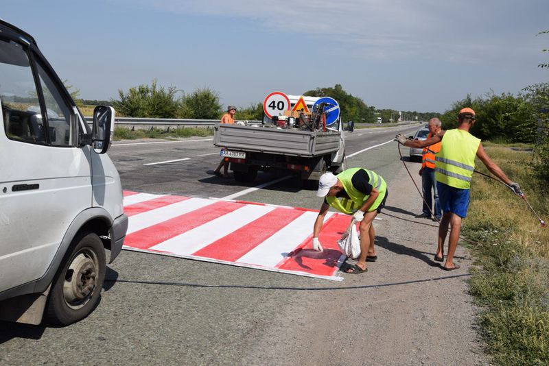 Дорожники області поновили понад 250 км осьової лінії проїжджої частини 