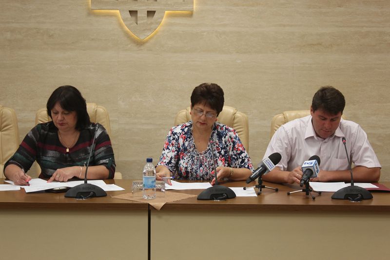 З початку року підприємства регіону скоротили борги із заробітної плати