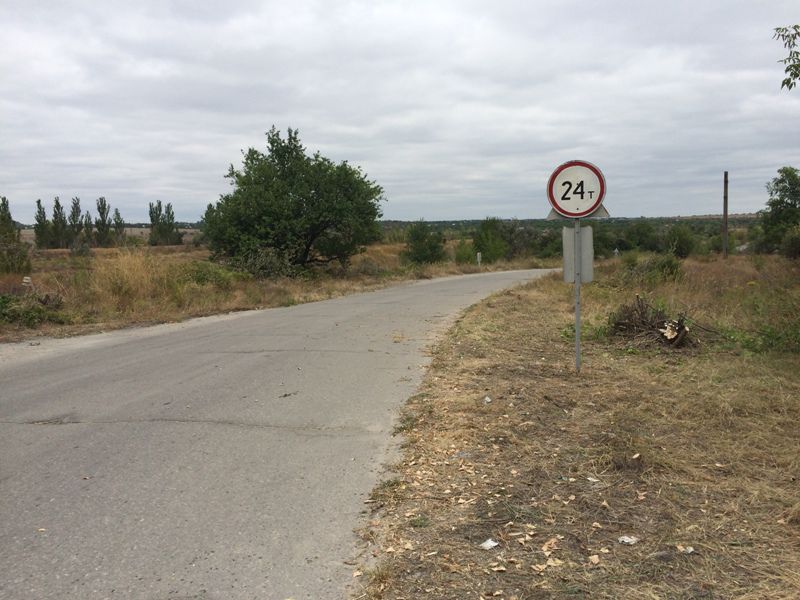 Перевантажений транспорт продовжує руйнувати дороги області