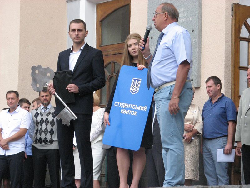 Першокурсників  «машинки» посвятили  у студенти